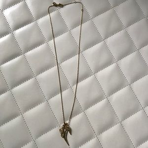 Stella & Dot Jewelry - Seahorse 🐚 Charm Necklace Stella & Dot Jewelry - Seahorse 🐚 Charm Necklace